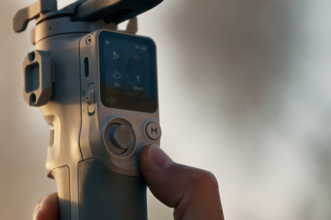 Stabilizátor DJI RS 4 Mini bílý