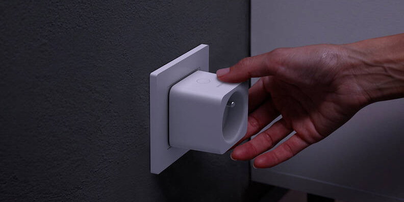 Chytrá zásuvka Philips Hue Bluetooth Smart Plug Chytrá zásuvka Philips Hue Bluetooth Smart Plug