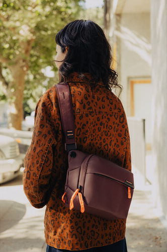 Brašna Peak Design Everyday Sling 3L (v2) vínová Brašna Peak Design Everyday Sling 3L (v2) vínová