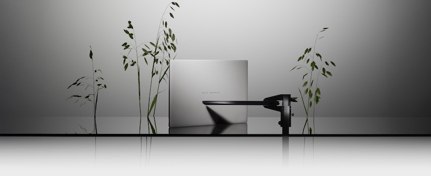 Elegantně vyhlížející Asus Zenbook S14 si okamžitě získá vaši pozornost.