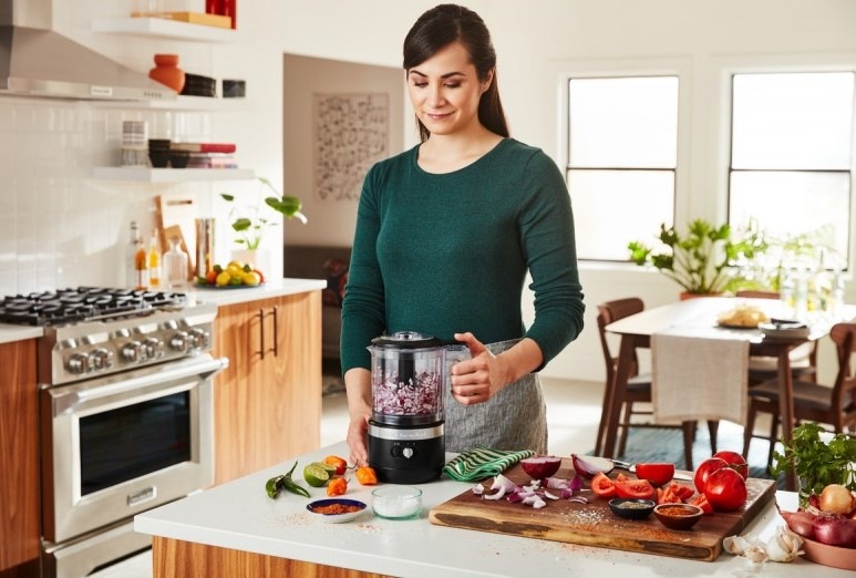 Kuchyňský robot KitchenAid 5KFCB519EBM černý