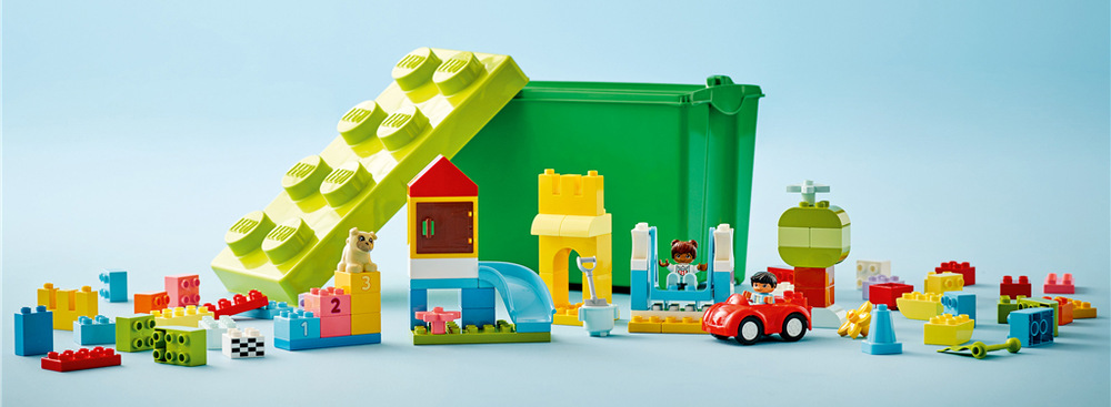 Stavebnice LEGO® DUPLO® 10914 Velký box s kostkami Stavebnice z 85 dílků nabízí dětem od 1,5 roku kostky, figurky a speciální dílky pro první tvoření.