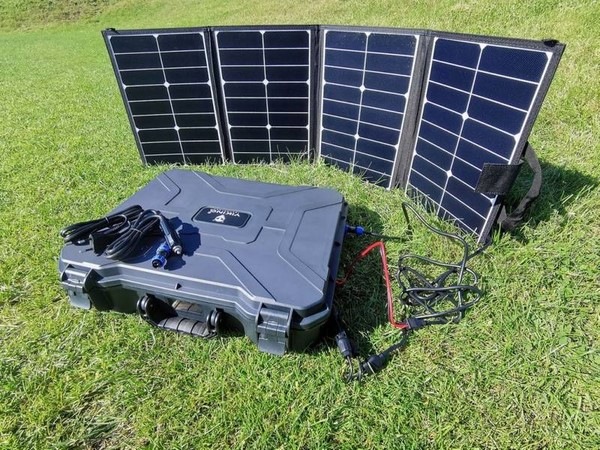 Nabíjecí stanice Viking X-1000 (1010 Wh) + solární panel X80 Nabíjecí stanice Viking X-1000 (1010 Wh) + solární panel X80