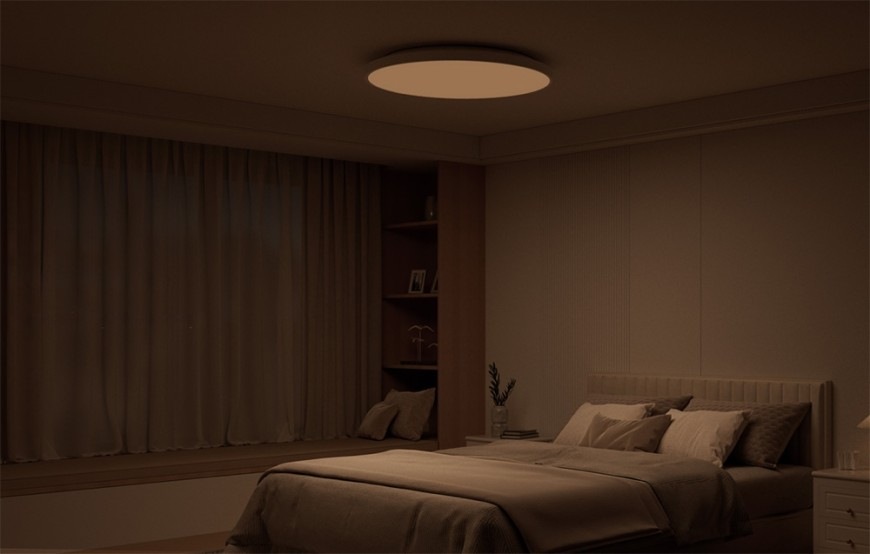Stropní svítidlo Yeelight Chytré CW Mercury C380 bílé Stropní svítidlo Yeelight Chytré CW Mercury C380 instalované v ložnici