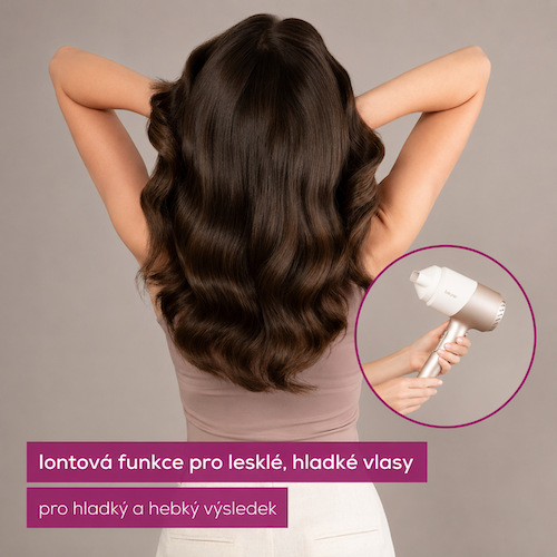 Fén je vybaven funkcí ionizace