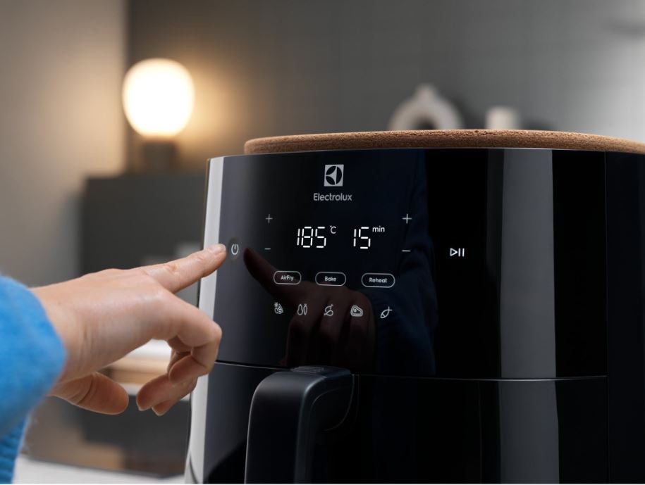 Fritéza horkovzdušná Electrolux EAF5B černá Fritéza horkovzdušná Electrolux EAF5B