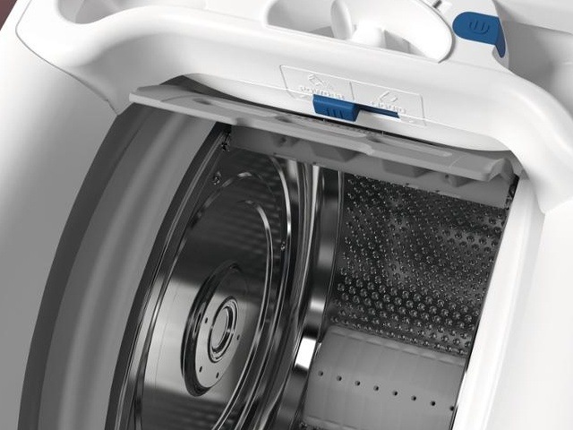 Pračka Electrolux PerfectCare 600 EW6T4262IC bílá barva Pračka Electrolux PerfectCare 600 EW6T4262IC bílá barva