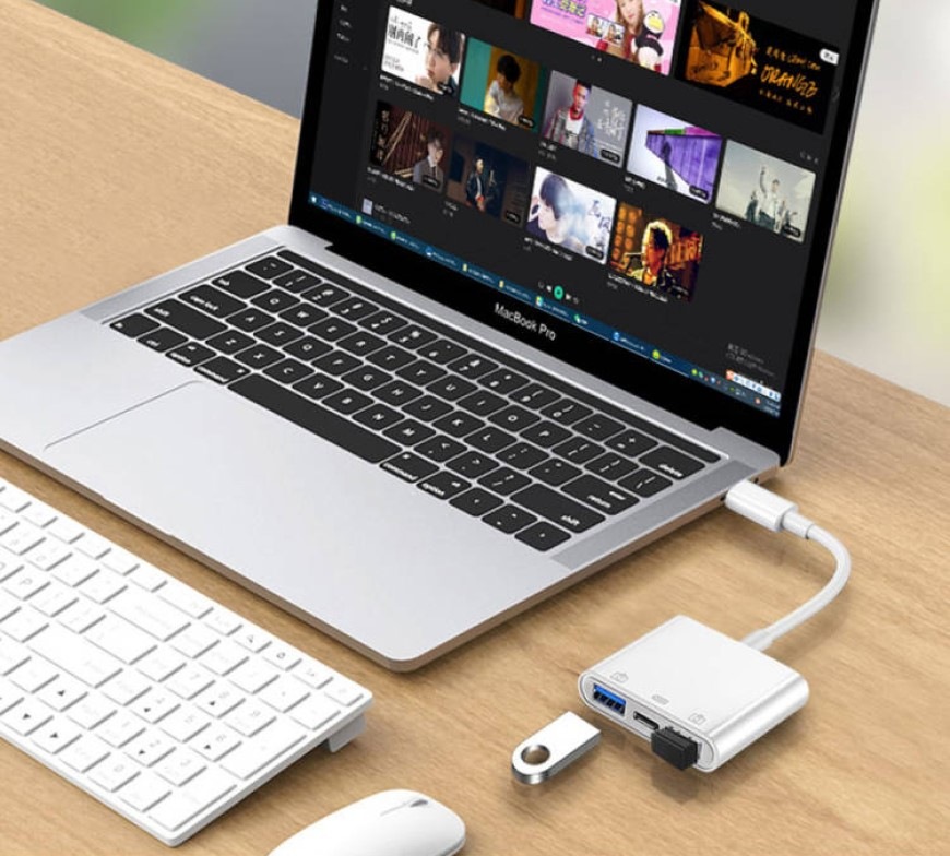 Redukce COTECi 3v1 USB-C/USB-C, 2x USB - bílá