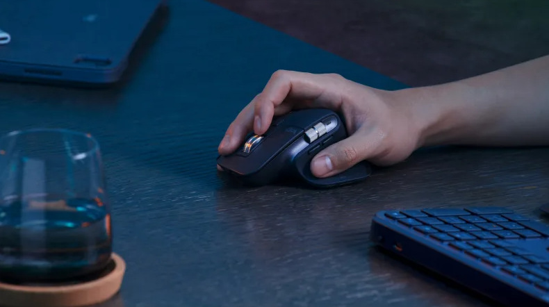 Klávesnice s myší Logitech MX Keys S Combo, US layout - grafitová grafitová