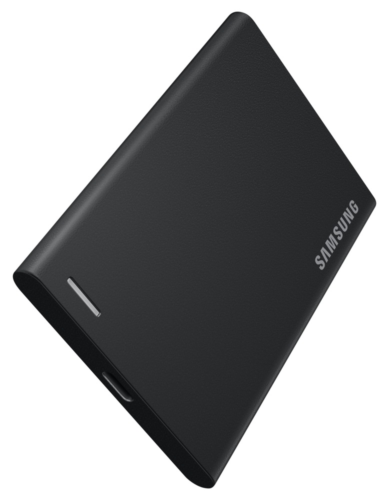 Externí SSD Samsung P7 v černém provedení s USB-C konektorem a stavovou diodou