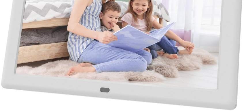 Elektronický fotorámeček Sencor SDF 1082 bílý Sencor SDF 1082, bílá