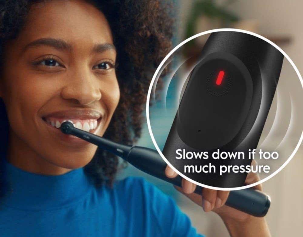 Zubní kartáček Oral-B iO Series 2 Ocean Blue s cestovním pouzdrem modrý