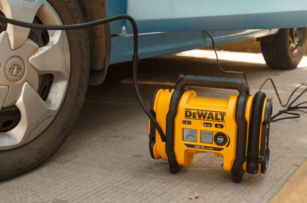 Kompresor Dewalt DCC018N (bez baterie)