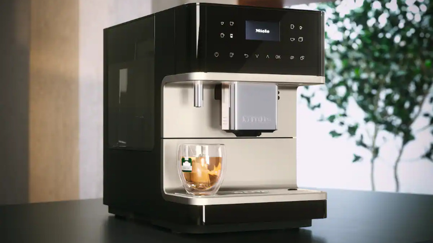 Automatický kávovar Miele CM 6360 černý
