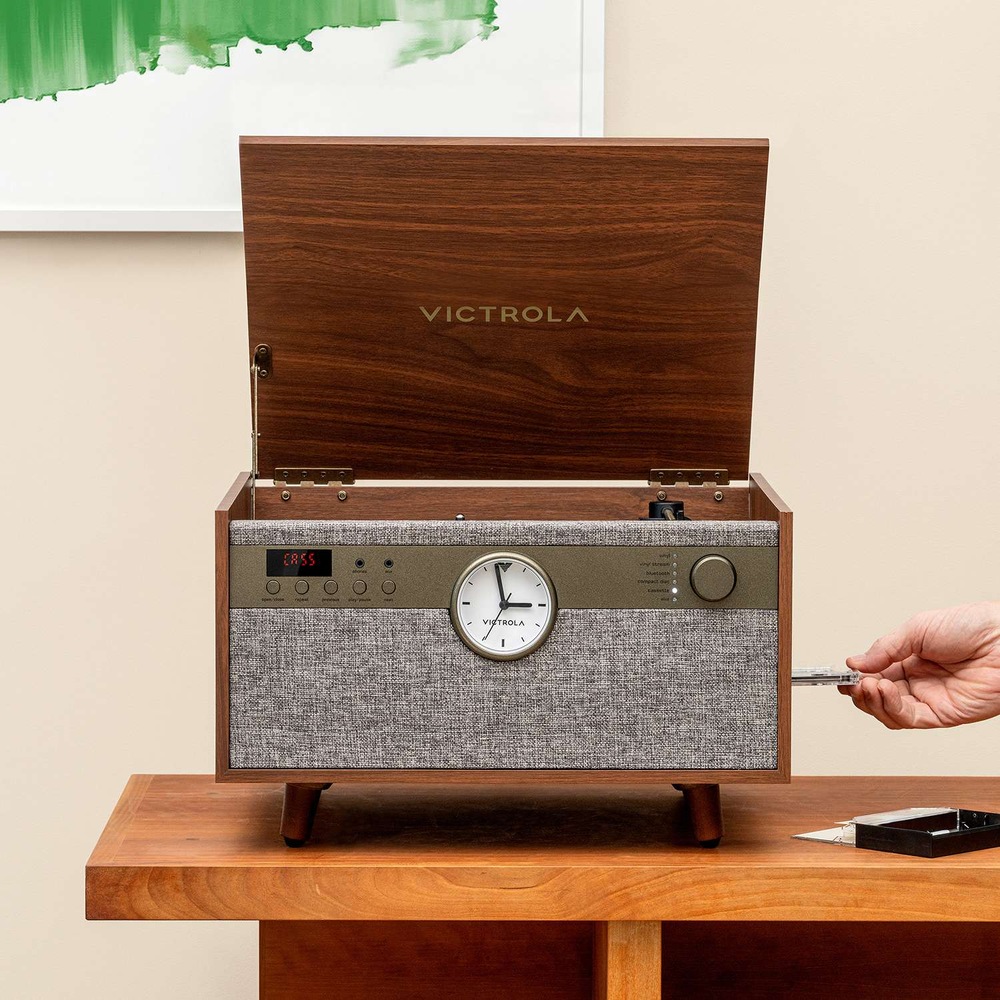 Gramofon Victrola VTA-830SB Century Signature hnědý Gramofon Victrola nabízí různé druhy kompatibility