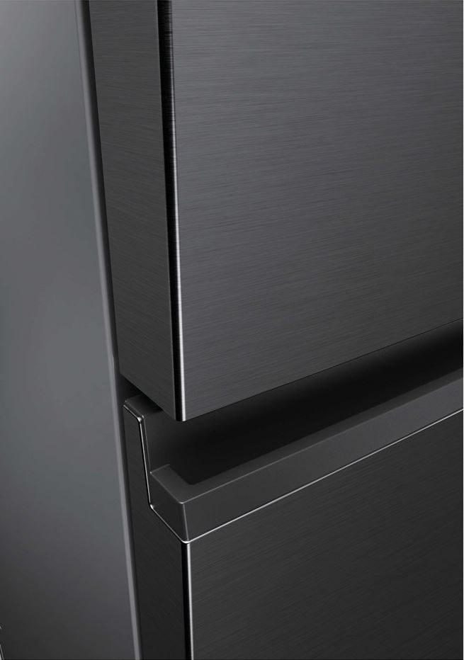 Chladnička s mrazničkou Haier HTR3618CNMP, tmavý nerez Detail dveří chladničky Haier