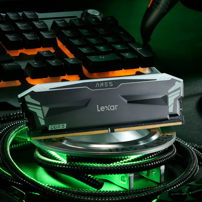 Operační paměť Lexar ARES 32GB (2x16GB) DDR5 6800MHz CL34 RGB černý UDIMM Lexar ARES RGB 32 GB (2× 16 GB) 6 800 MHz CL34