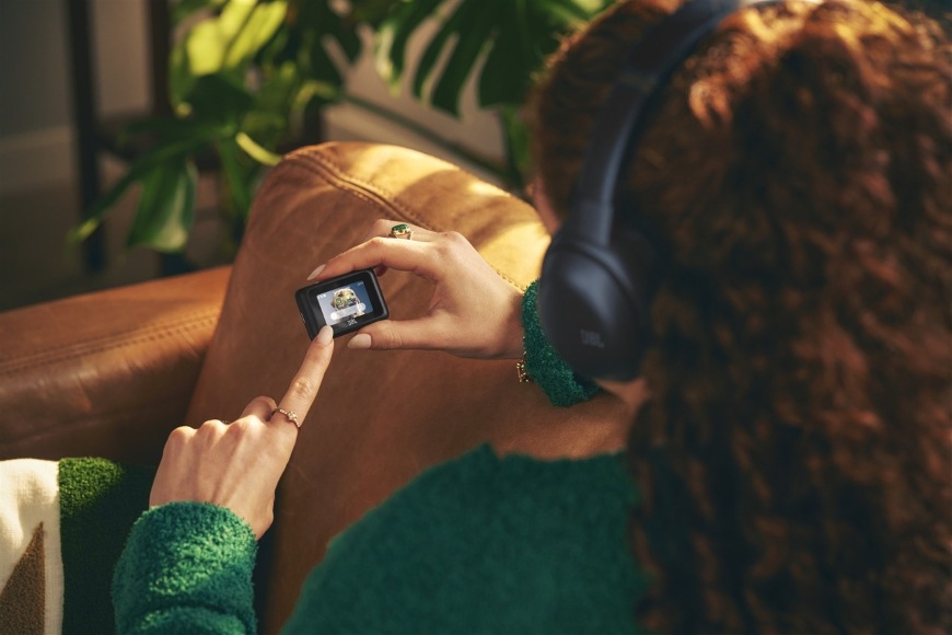 JBL Tour One M3 Smart TX, modrá