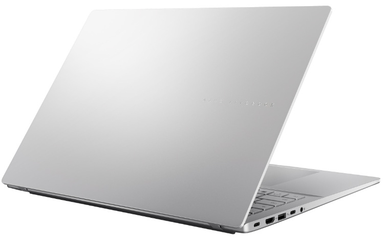 Notebook Asus Vivobook S16 stříbrný Zadní strana Asus Vivobook S16 s hladkým víkem a bočními konektory