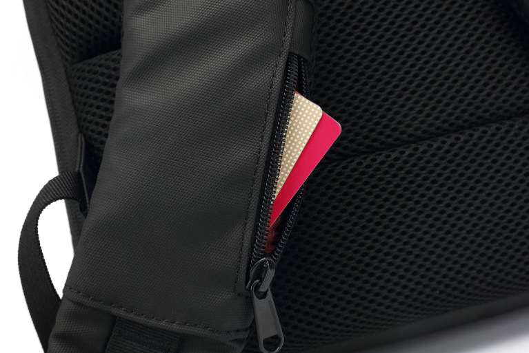 Batoh na notebook YENKEE YBB 1501 NOMAD Anti-theft na 15,6" černý