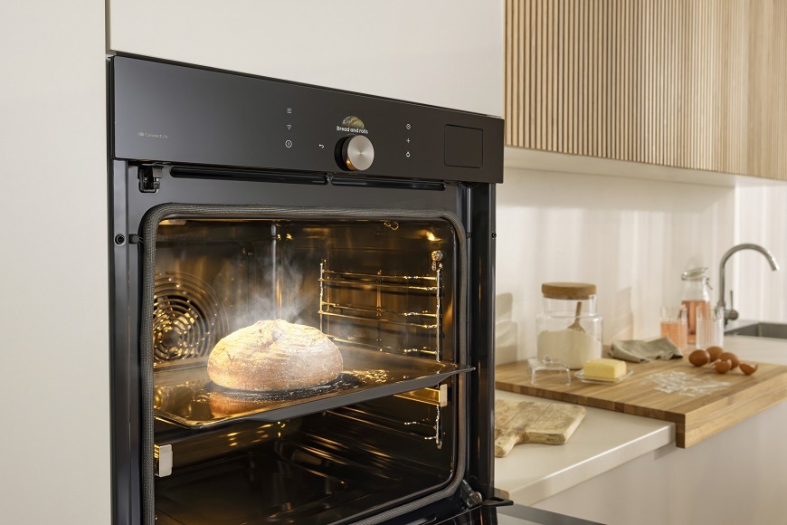 Vestavná trouba Gorenje BPSA6138B, černá, SteamAssist Pro