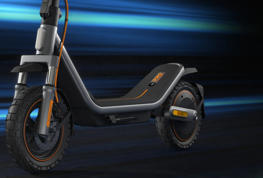 Elektrická koloběžka Xiaomi Scooter 6 Pro černá/šedá Xiaomi Electric Scooter 6 Pro nabízí 12palcové terénní pneumatiky