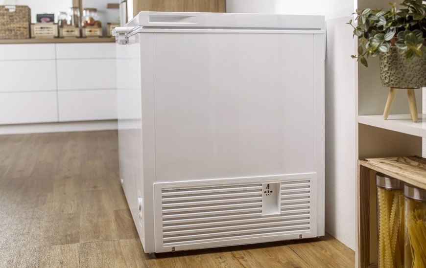 Mraznička Gorenje FHC22A6W5, bílá, skrytý kondenzátor
