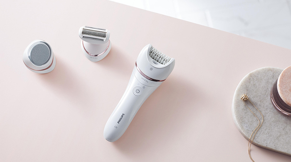 Epilátor Philips Series 8000 BRE730/10 bílý Epilátor Philips BRE730/10 Series 8000