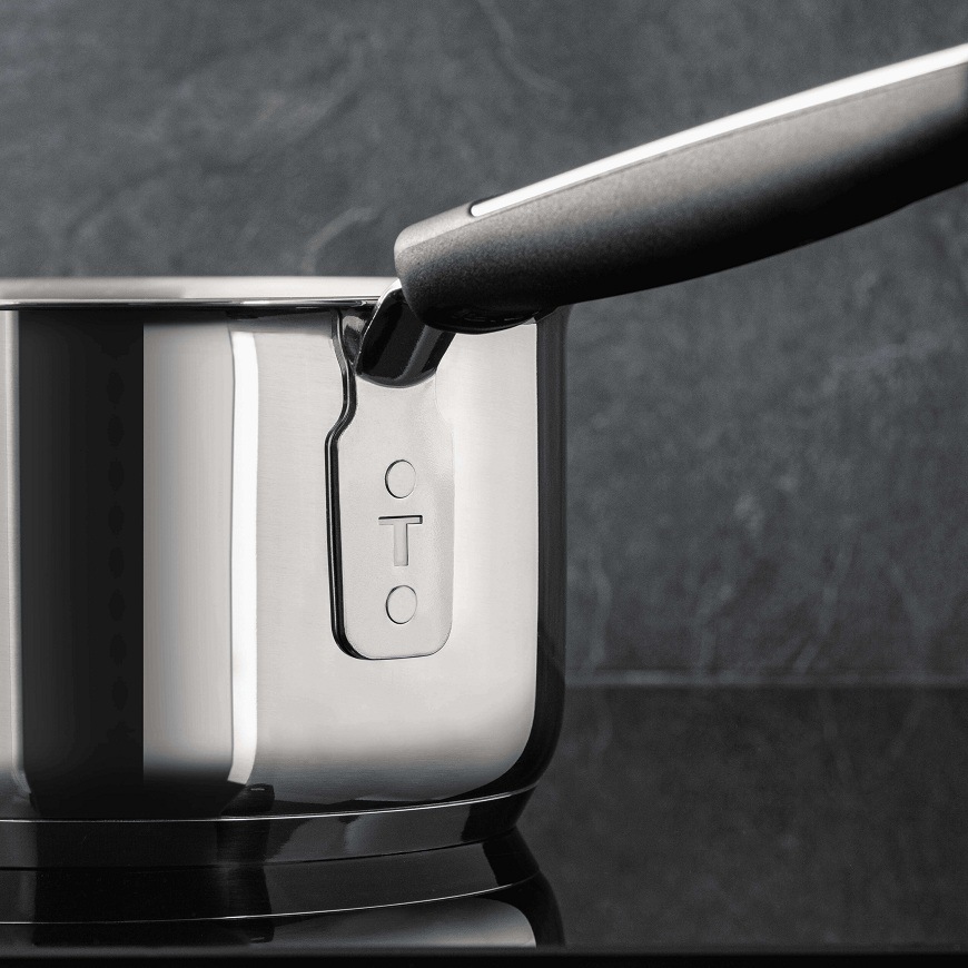 Rendlík Tefal Emotion+ E3282245, 16 cm, poklice nerez Detail na rendlík Tefal E3282245 Emotion+ 16 cm.