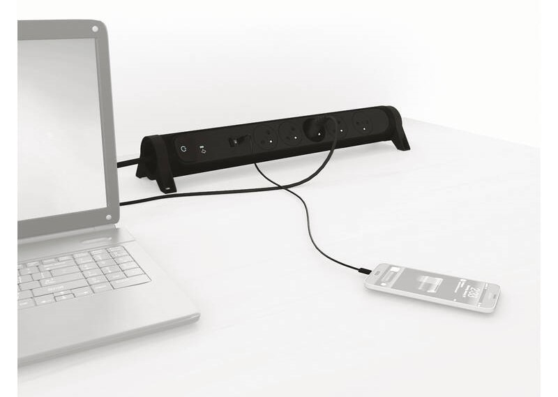 Přepěťová ochrana Legrand 5x zásuvka, USB, USB-C 1,5m černá Přepěťová ochrana Legrand 5x zásuvka, USB, USB-C 1,5m černá
