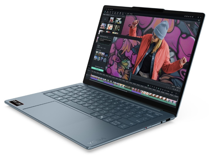 Notebook Lenovo Yoga Slim 7 14AKP10 modrý Otevřený notebook Lenovo Yoga Slim 7 14AKP10 s programem pro úpravu videa