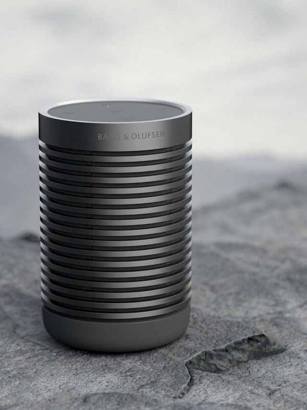 Přenosný reproduktor Bang & Olufsen BeoSound Explore oranžový Přenosný reproduktor Bang & Olufsen BeoSound Explore oranžový