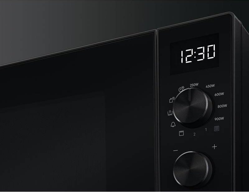 Mikrovlnná trouba Electrolux EMZ725MMK černá Mikrovlnná trouba Electrolux EMZ725MMK černá