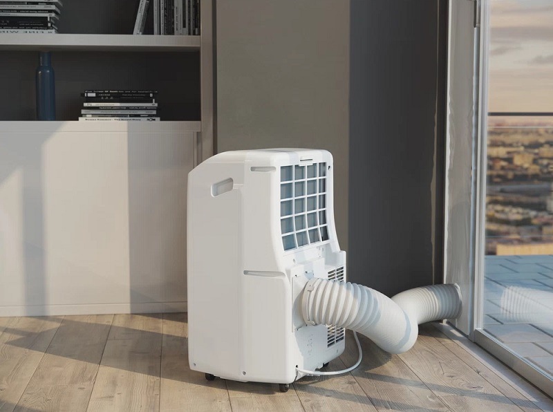 Mobilní klimatizace Whirlpool PACF212CO W bílá Mobilní klimatizace Whirlpool PACF212CO W, terasa, obývací pokoj