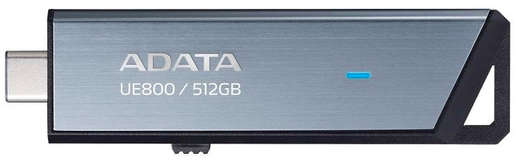 Detail kovového těla ADATA UE800 512GB s výsuvným USB-C konektorem a LED indikací