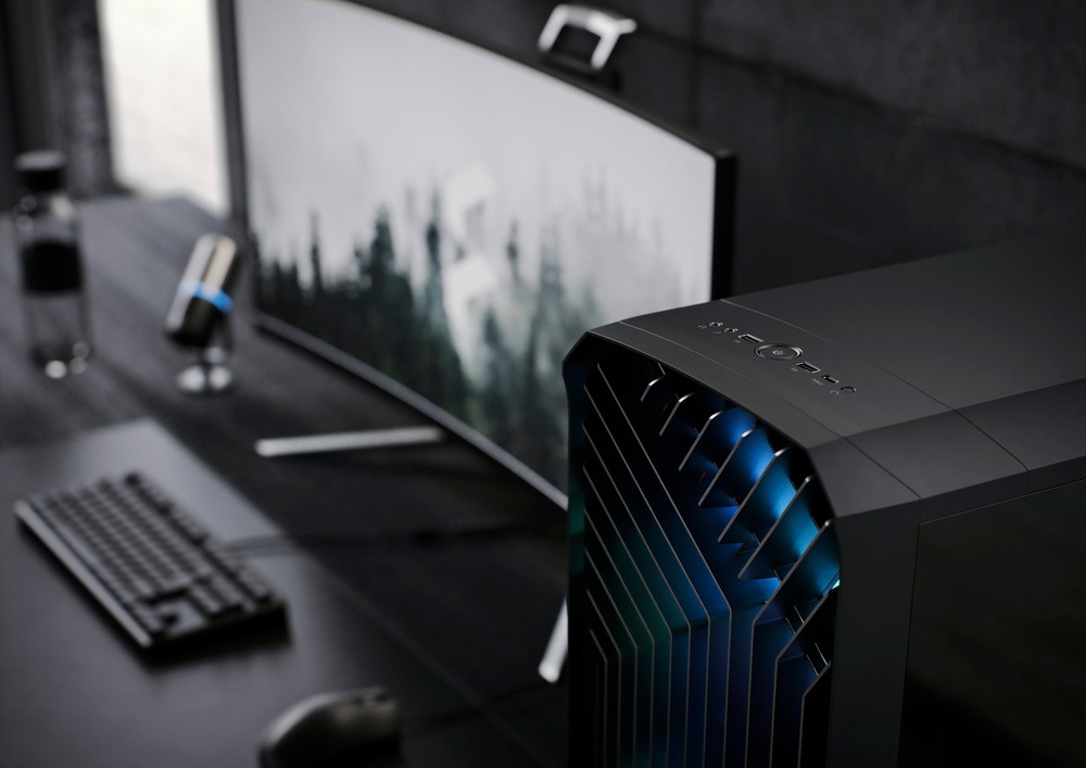 Case FRACTAL DESIGN Torrent Tempered Glass Clear Tint bílá Fractal Design Torrent Tempered Glass Clear Tint