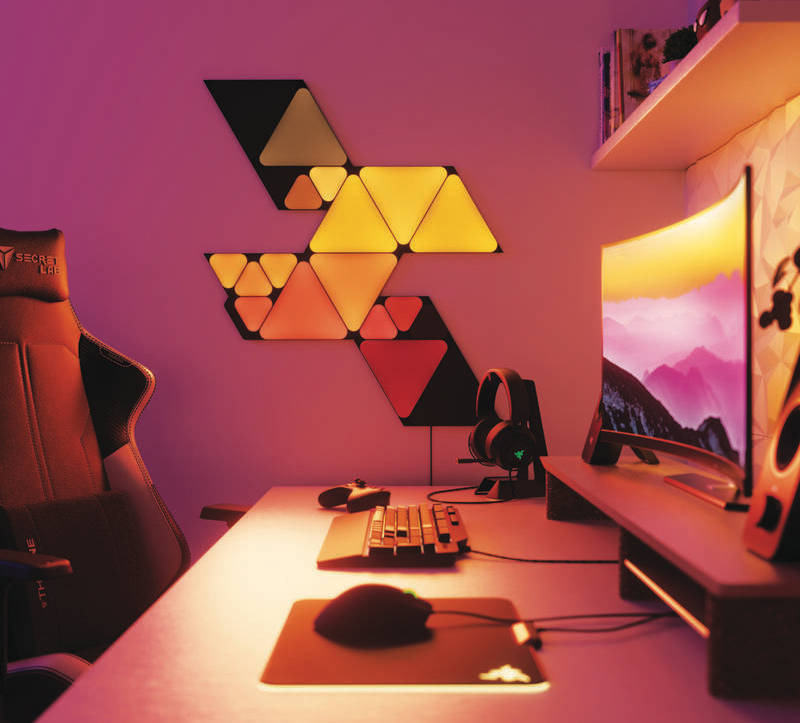 LED světlo Nanoleaf Shapes Black Mini Triangles Expansion Pack (10 ks) černé LED světlo Nanoleaf Shapes Black Mini Triangles Expansion Pack (10 ks) černé
