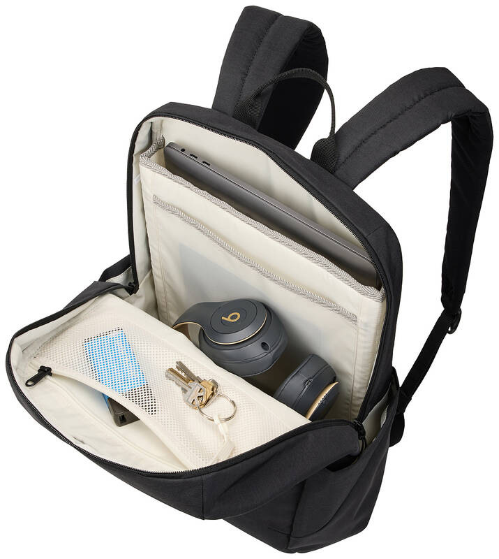 Batoh na notebook THULE Lithos 20 l černý Detail přední kapsy batohu Batoh na notebook THULE Lithos 20 l - černý