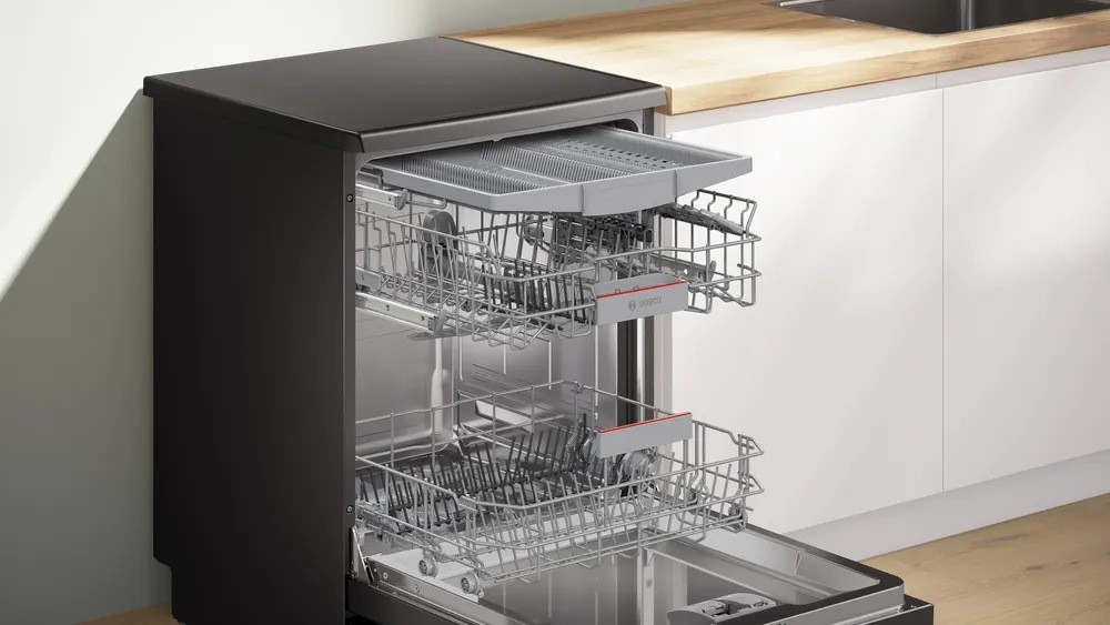 Myčka Bosch, flexibilní koše Flex a příborová zásuvka