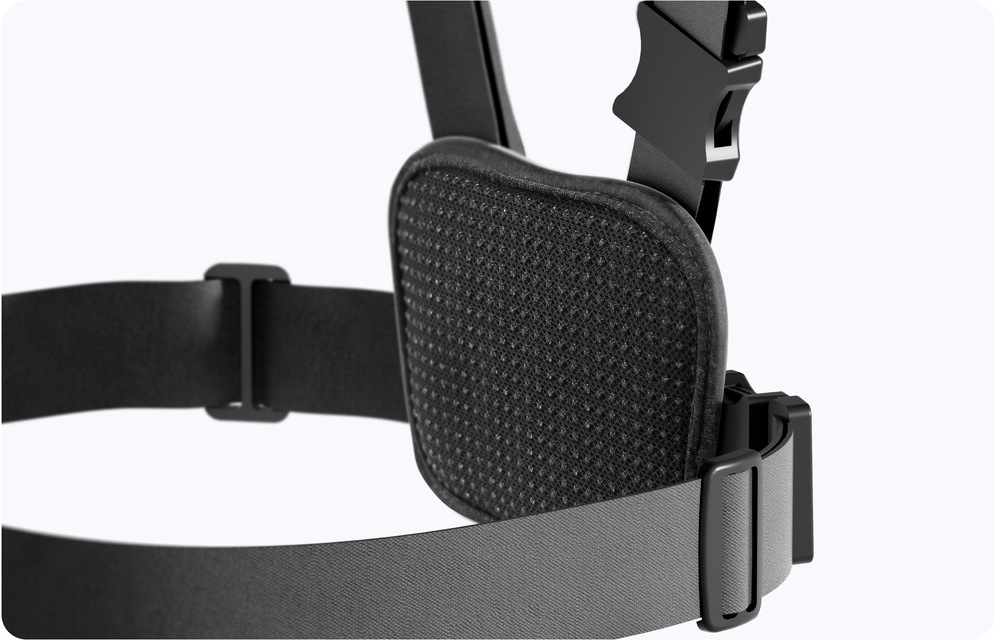 Popruh na hrudník Insta360 Chest Strap černý Detail popruhů a protiskluzové úpravy hrudního pásu Insta360 Chest Strap