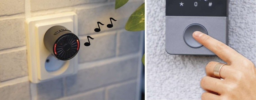 Videozvonek EMOS GOSMART IP-21PoE (keypad) šedý Bezdrátový přijímač videozvonku EMOS v elektrické zásuvce a prst mačkající tlačítko zvonku EMOS GoSmart IP-21 při příchodu návštěvy