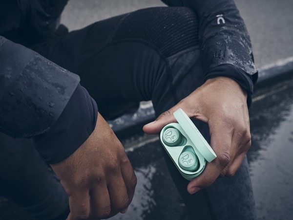 Sluchátka Bang & Olufsen Beoplay E8 Sport modrá Sluchátka Bang & Olufsen Beoplay E8 Sport modrá