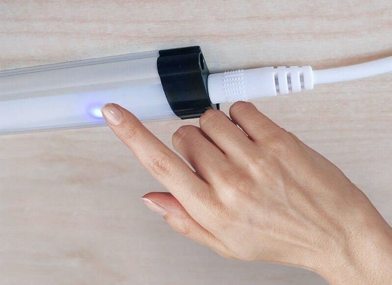 Podlinkové svítidlo Solight dotykové, stmívatelné, 2x 5W, 4100K, 2x 50cm bílé Podlinkové svítidlo Solight dotykové, stmívatelné, 2x 5W, 4100K, 2x 50cm bílé
