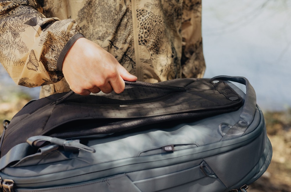 Batoh Peak Design Travel Backpack 30L modrý