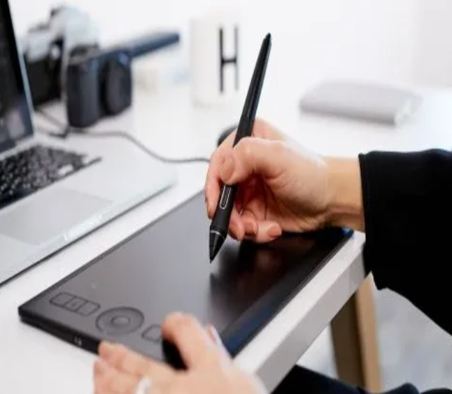 Grafický tablet Wacom One By Small černý/červený