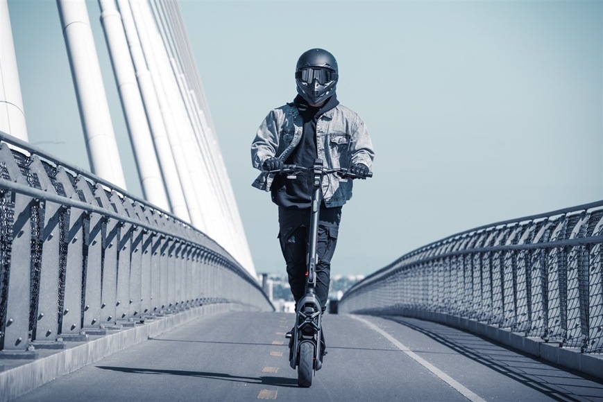 Elektrická koloběžka Segway GT3 E antracitová
