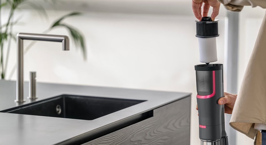 Tyčový vysavač Hoover HFX HFX10H 011 černý/růžový Tyčový vysavač Hoover HFX HFX10H 011 černý/růžový