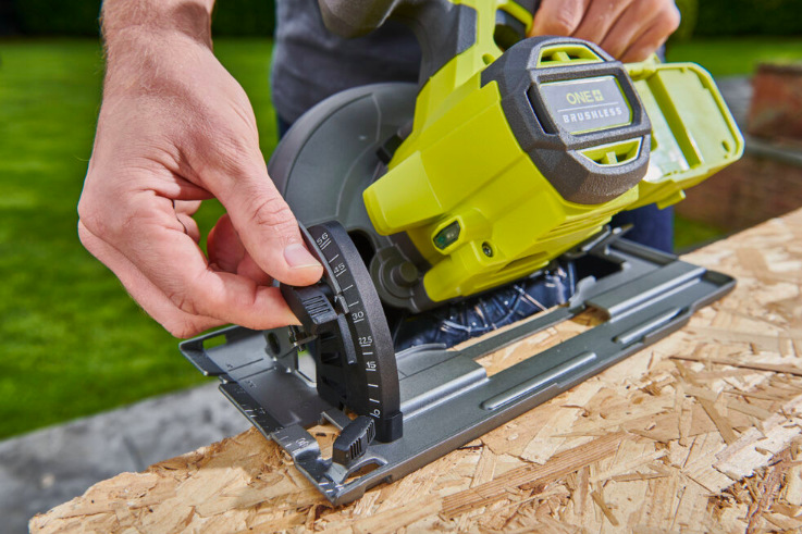 Okružní pila Ryobi ONE+ RCS18BL-0 (bez baterie)