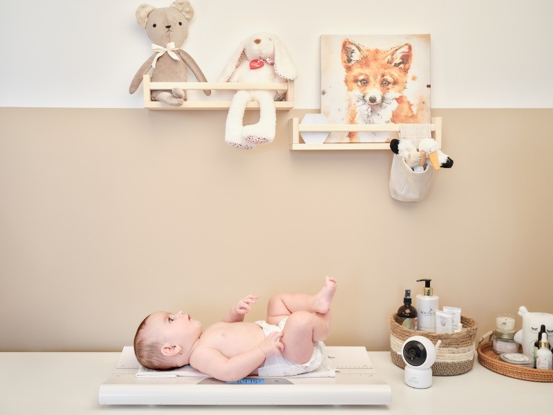 Kojenecká váha ETA MIMI 7306 90000 bílá Kojenecká váha ETA Mimi s aplikací, funkce