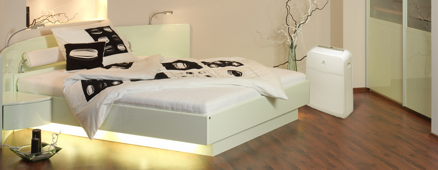 Mobilní klimatizace Electrolux EXP12HN1W6 bílá